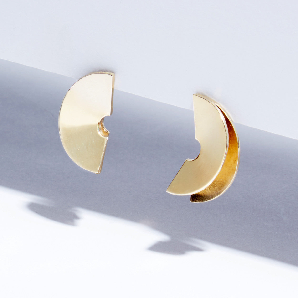 Metalepsis Lygia Earrings - brass