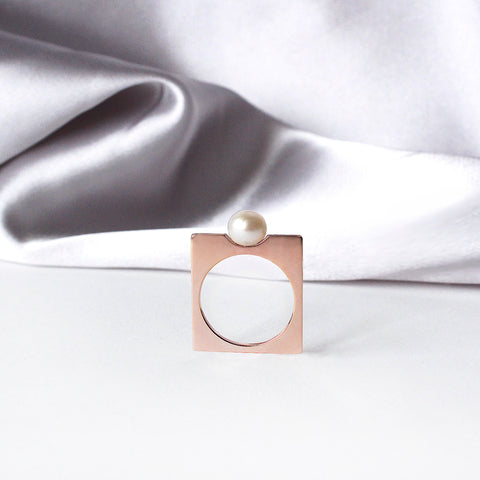 Renata Ring- 14k rose gold-plated.