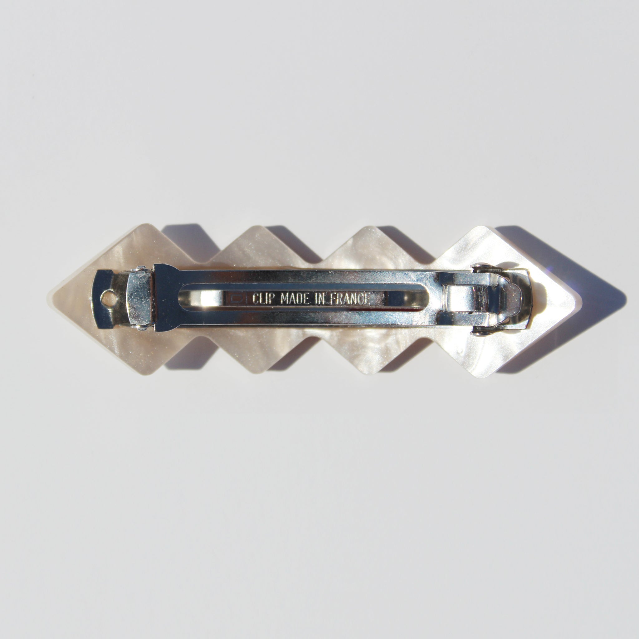 Metalepsis NeoNeo Barrette ripple pearlescent