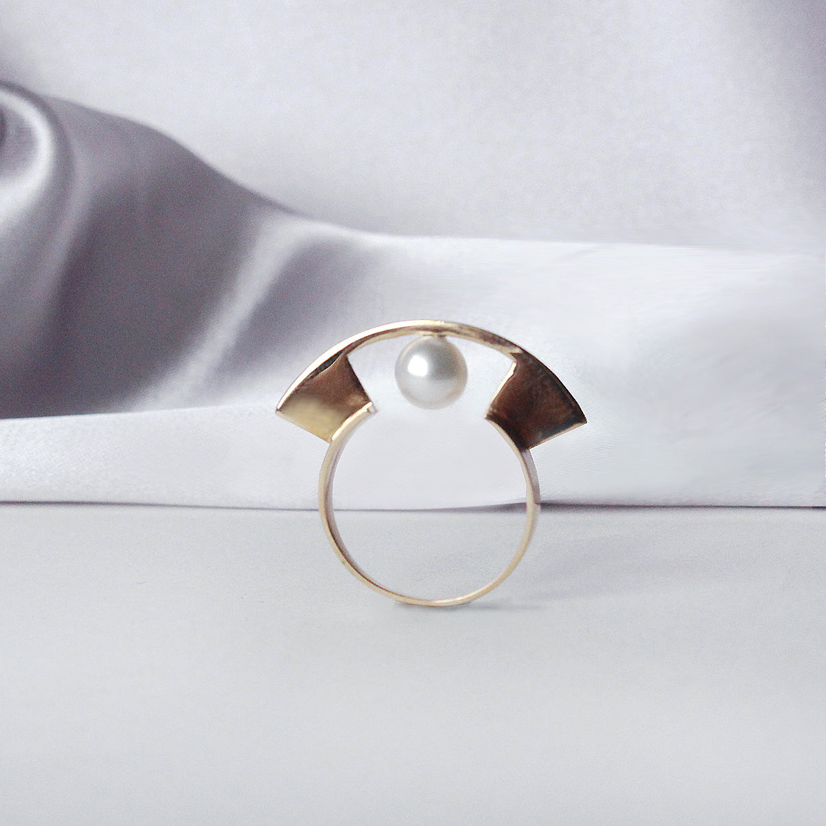 Yuyu Ring- Pearl