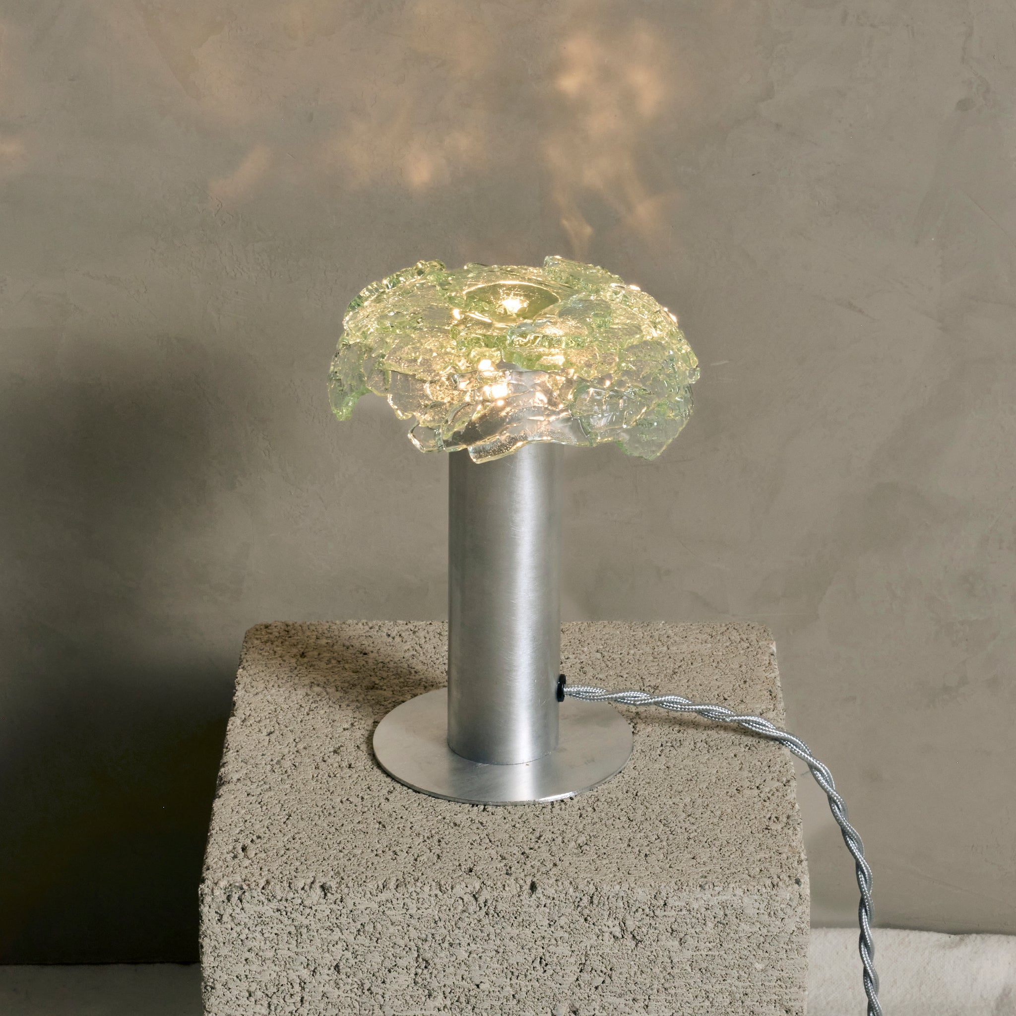 AUREOLE MINI Table Lamp- ROUND