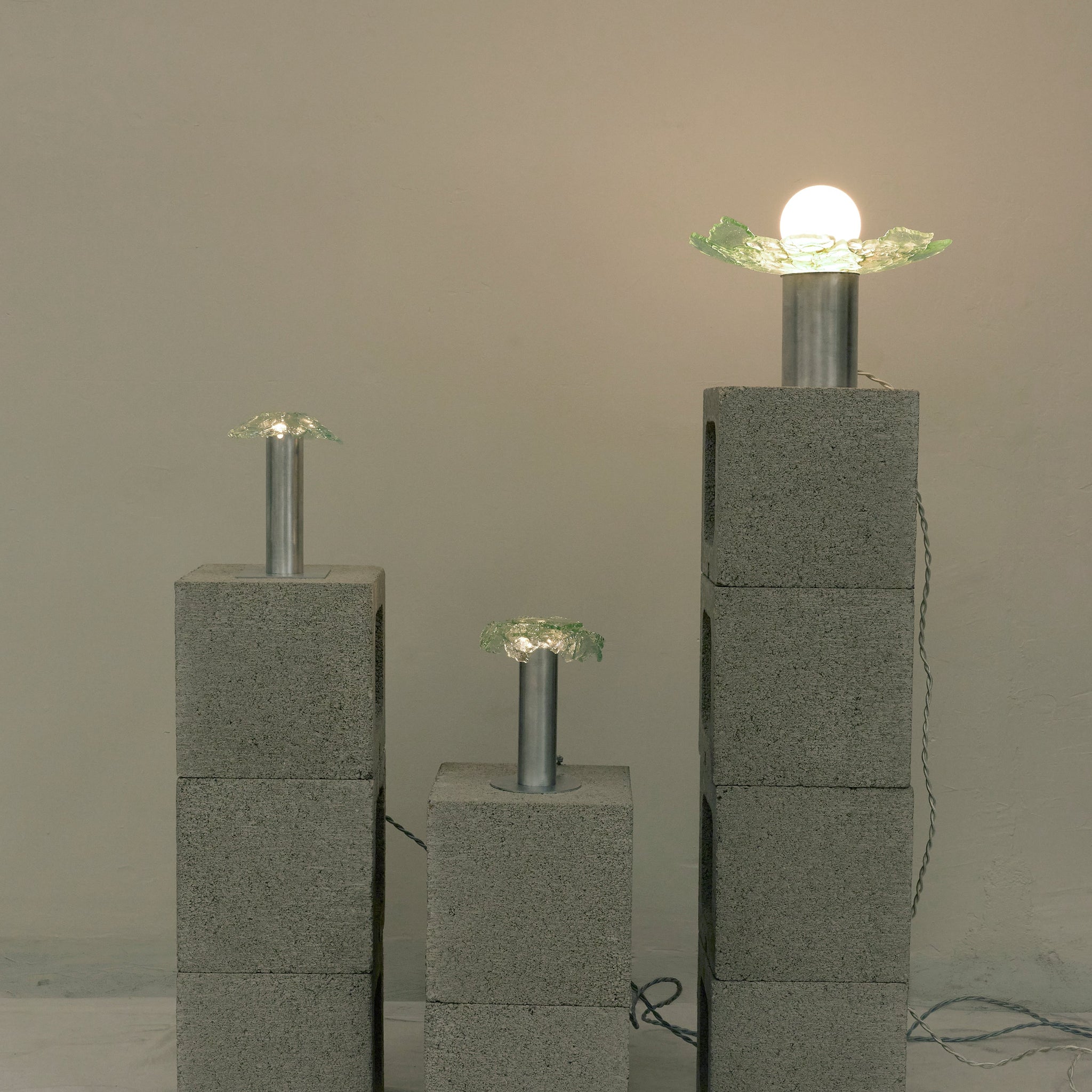 Chasm Aureole Table Lamp