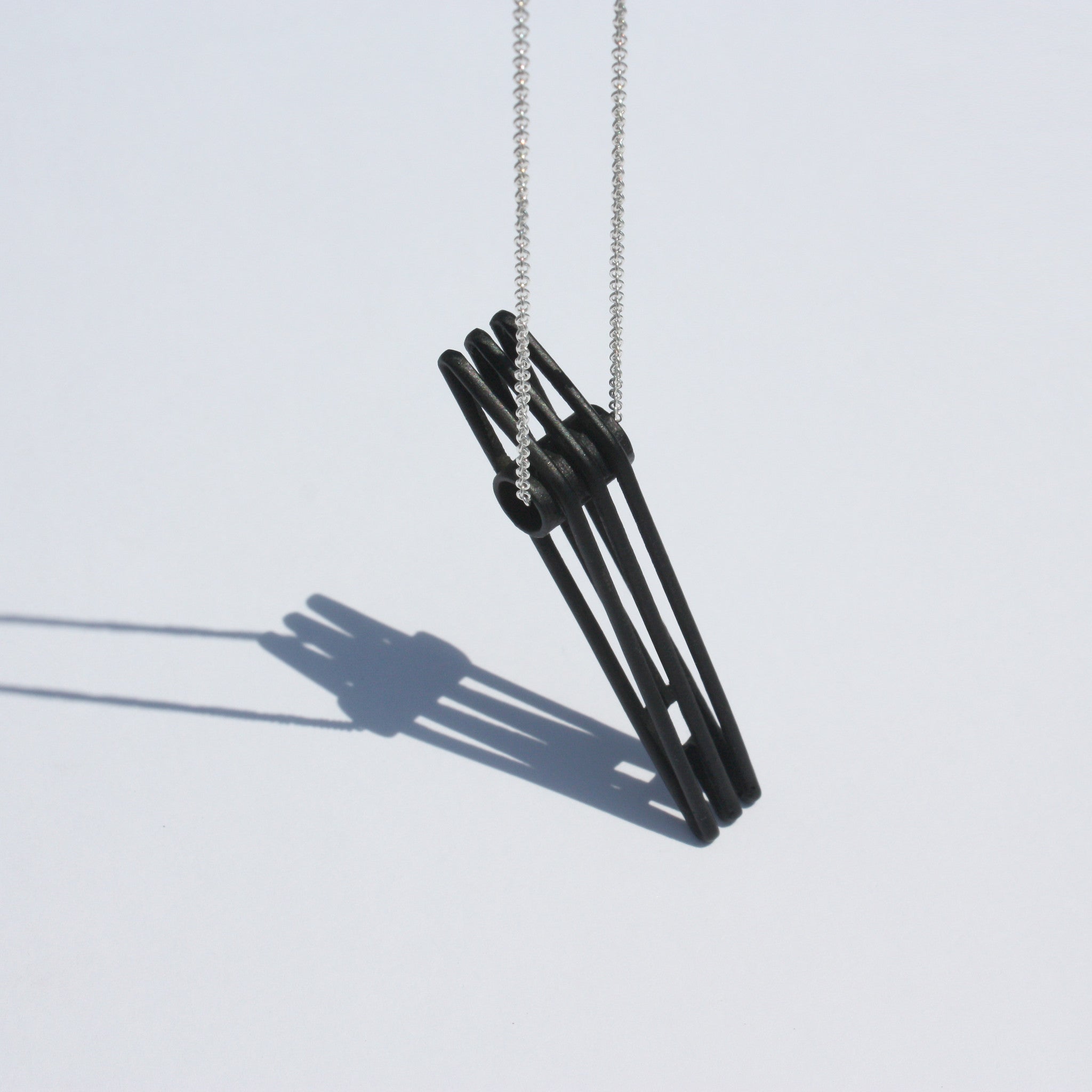 Metalepsis Bridge necklace - matte black